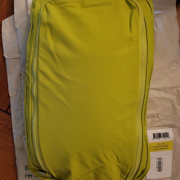 NWT Away F.A.R Organizational Cube in Green - Picture 6 of 6